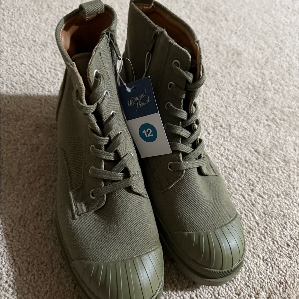 Universal Thread Women's Olive Green Teagan Boots